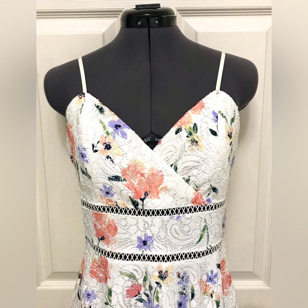NWT Francesca’s Trixxi Lace Overlay Party Dress - Picture 5 of 16
